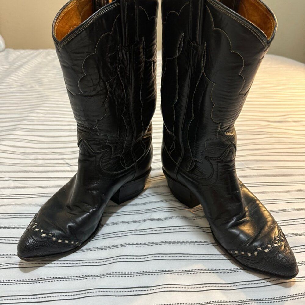 Vintage Tony Lama Black Cowgirl Boots Size 5.5 Narrow fit Leather Vintage